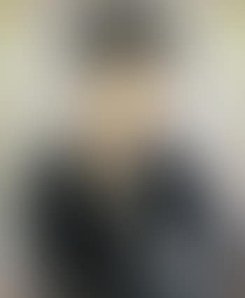 Self-portrait (preview)
