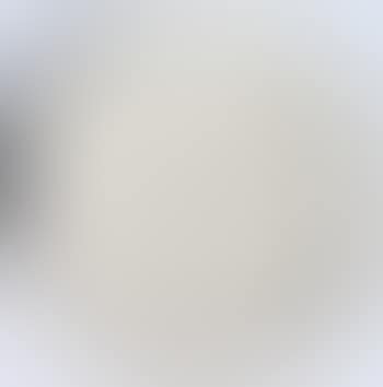 Visage géométrique aux traits (preview)