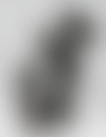 Main Crispée Gauche Avec Figure Implorante (preview)
