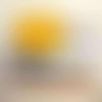 Peperone giallo, sassi, acqua (preview)