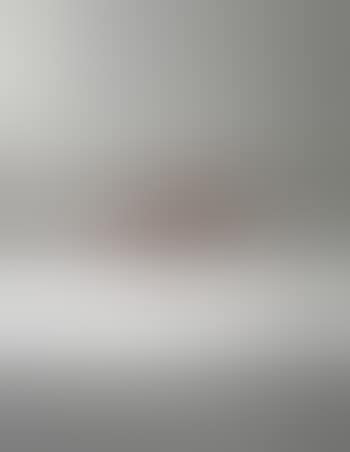 Extendable dining table (preview)