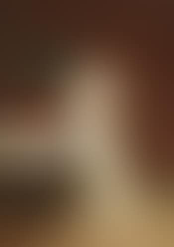 Jeune femme se mirant (preview)
