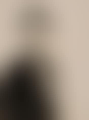 Portrait of a Woman (preview)