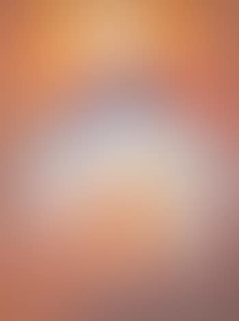 Figures under a lamp (preview)