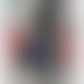 Standing woman (preview)