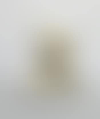 Crouching female figure (preview)