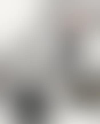 Sisters (preview)