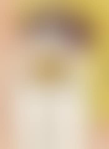 Nude on yellow Backround (preview)