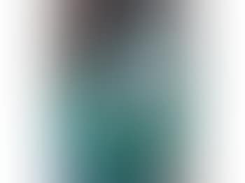 Bust portrait of a lady in a cloche hat (preview)