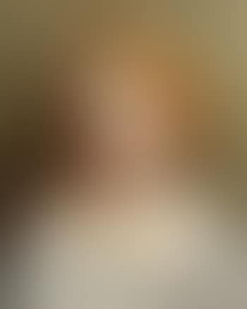 Portrait of a Young Girl (preview)