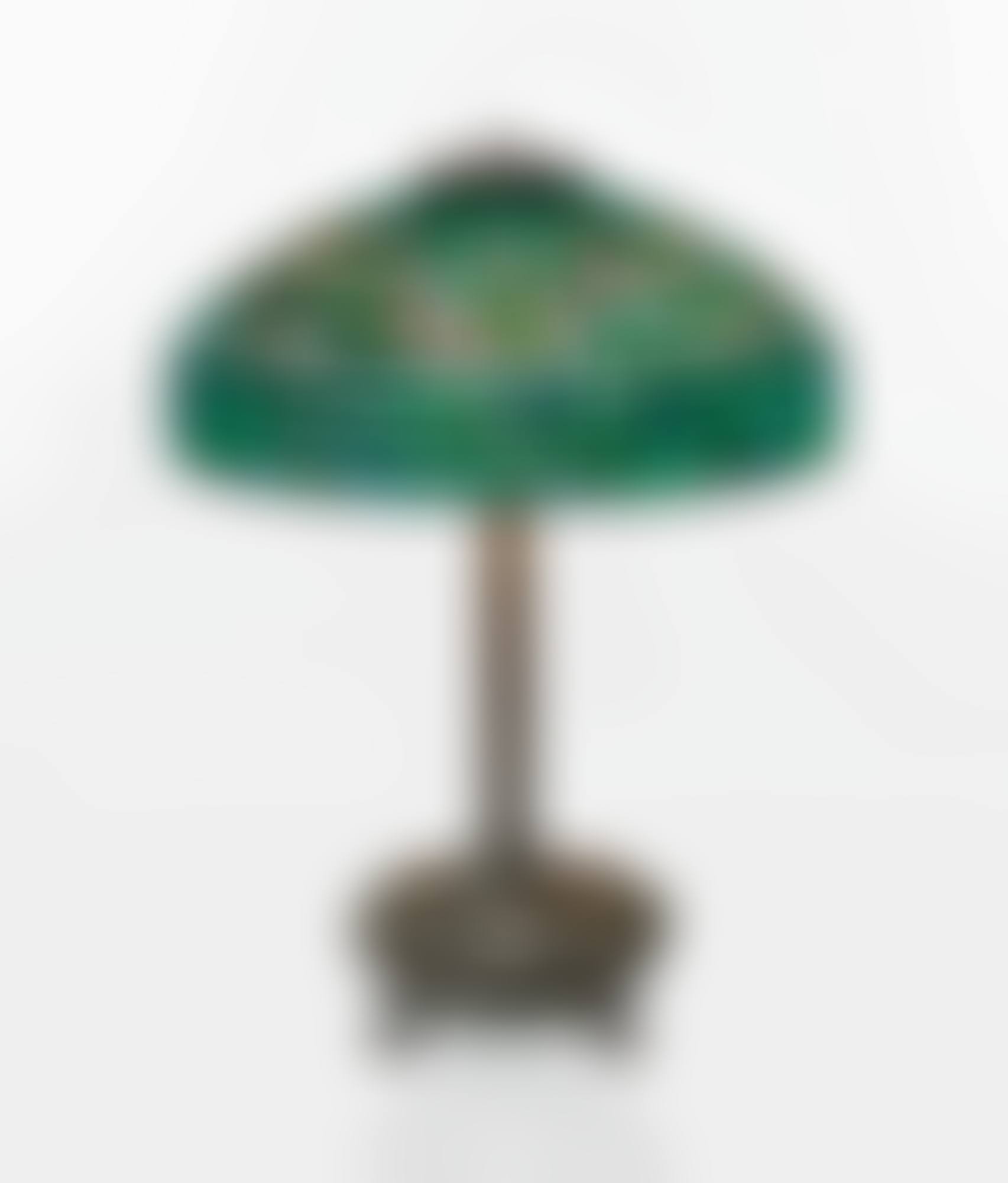 Swirling Oak Leaf Table Lamp (preview)