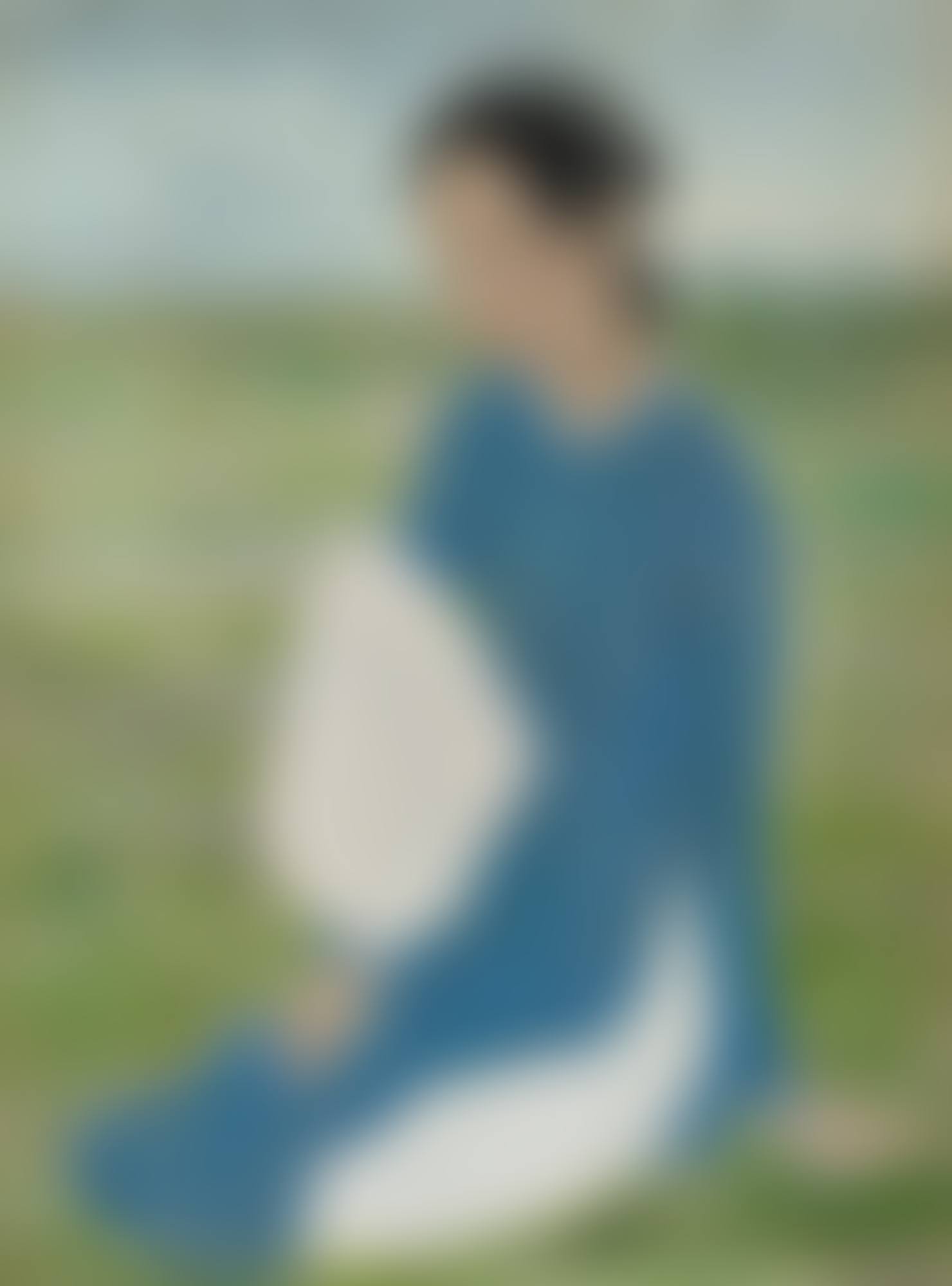 SEATED LADY (preview)