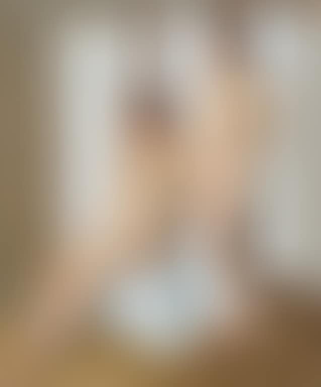 Nude in front of Screen (preview)