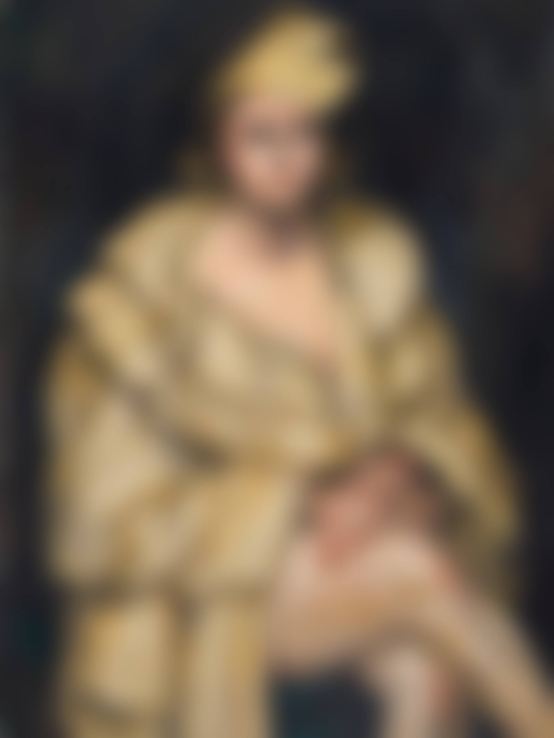 Lady in Robe (The Performer) (preview)