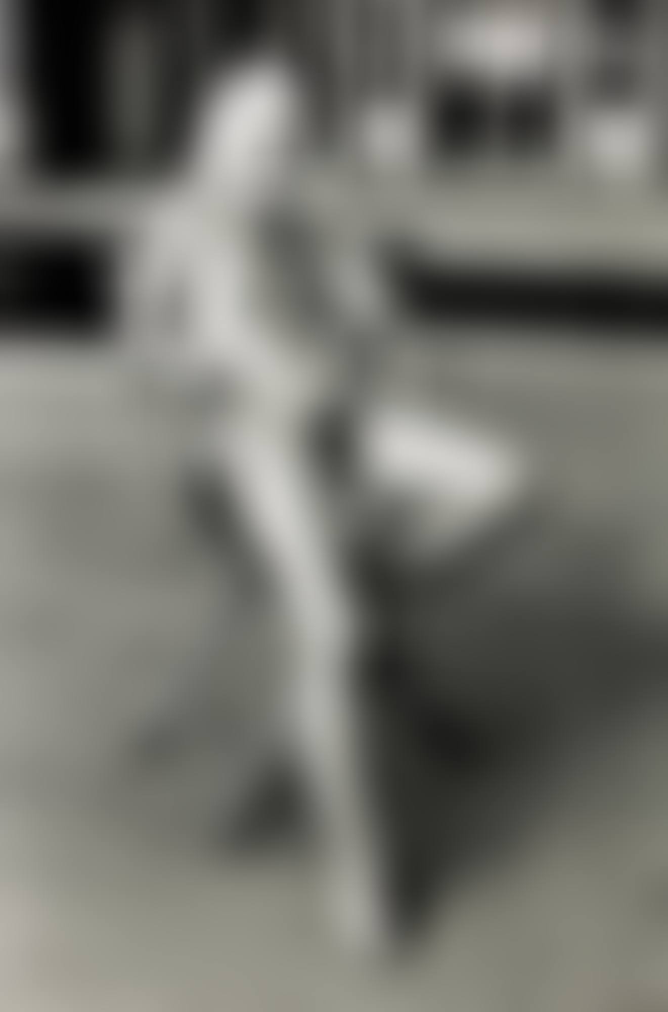 'MISS LIVINGSTONE (SITTING)', BEVERLY HILLS (preview)