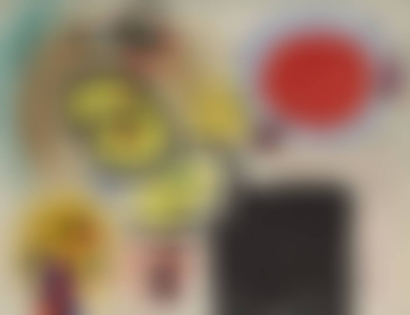 PERSONNAGES ET OISEAU DEVANT LE SOLEIL (preview)
