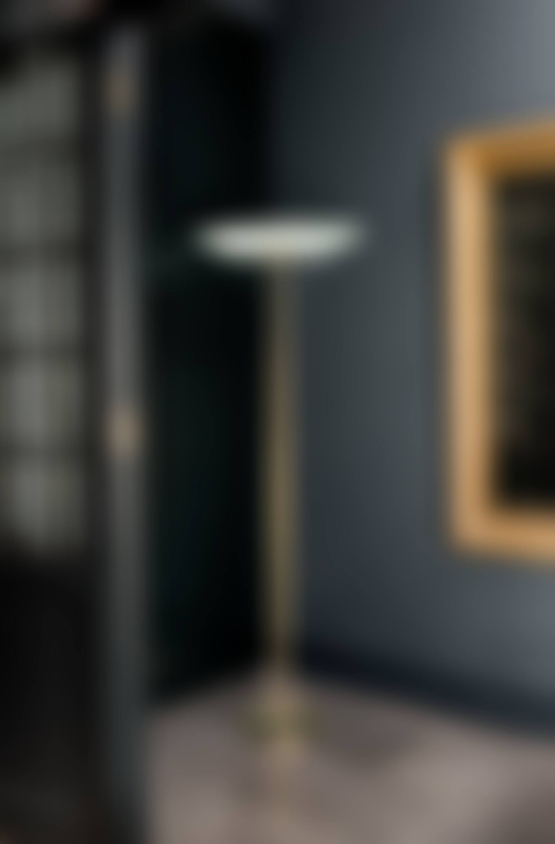 A FLOOR LAMP, MODEL 1692 (preview)