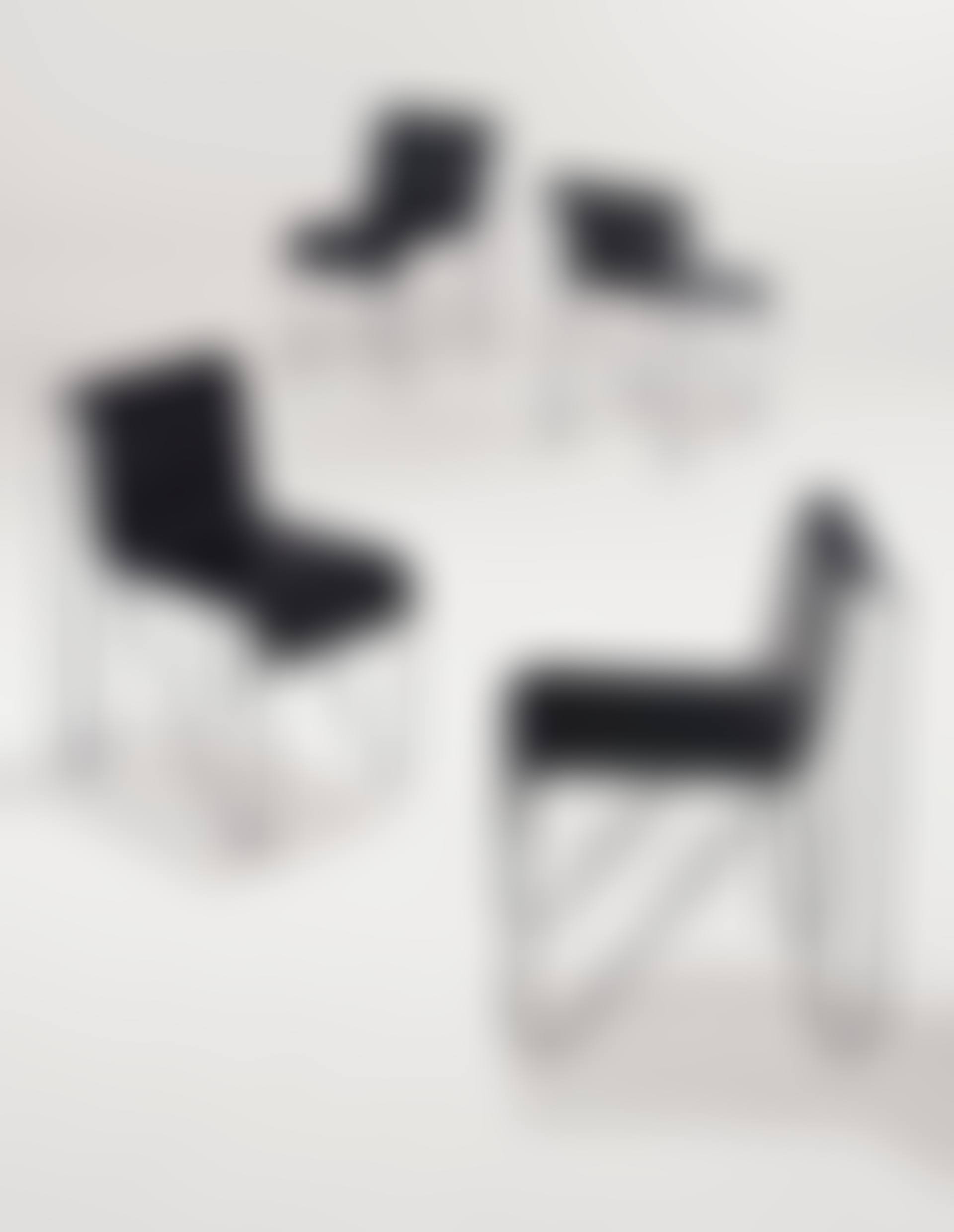 SET OF FOUR 'BEUGELSTOEL' CHAIRS (preview)