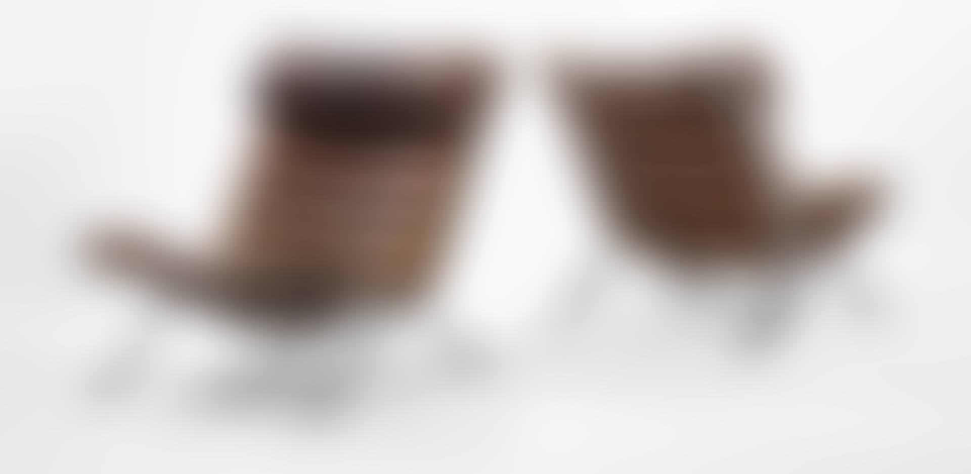 PAIR OF "ARI" CHAIRS (preview)