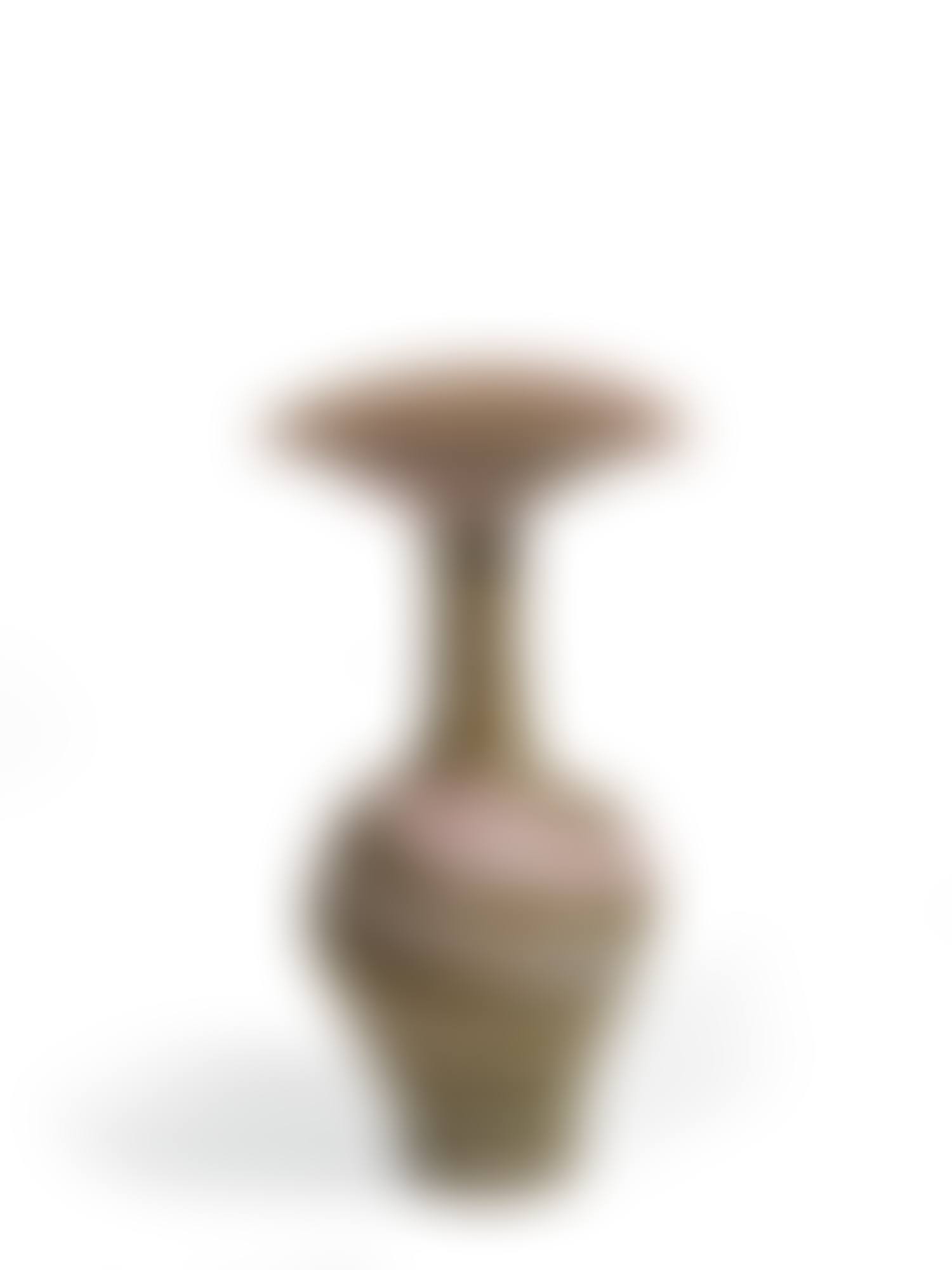 VASE WITH FLARING LIP (preview)