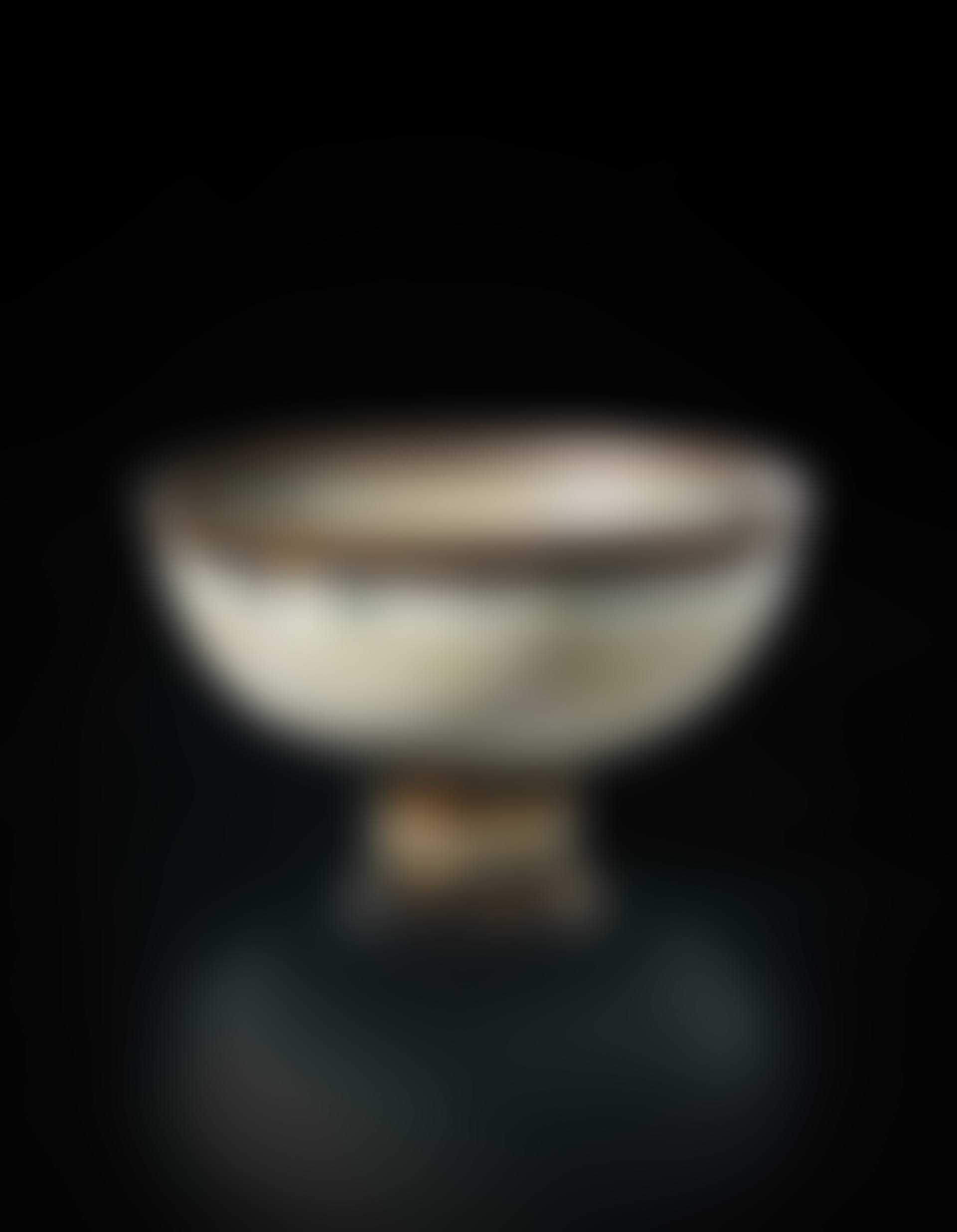 Footed bowl (preview)