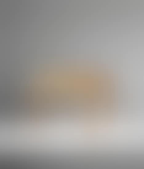 Side table (preview)