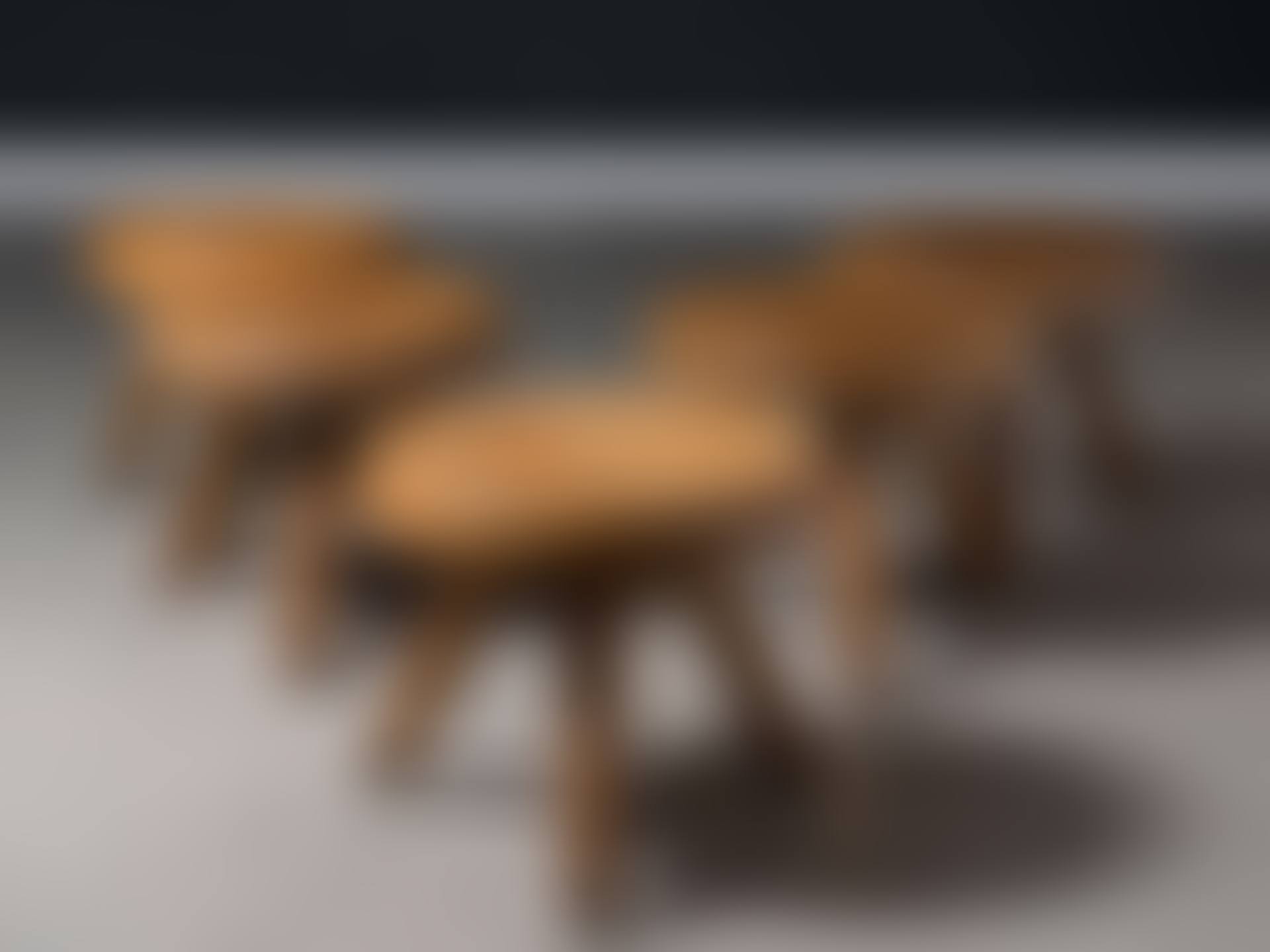 Suite de cinq tabourets dits "Berger" (preview)