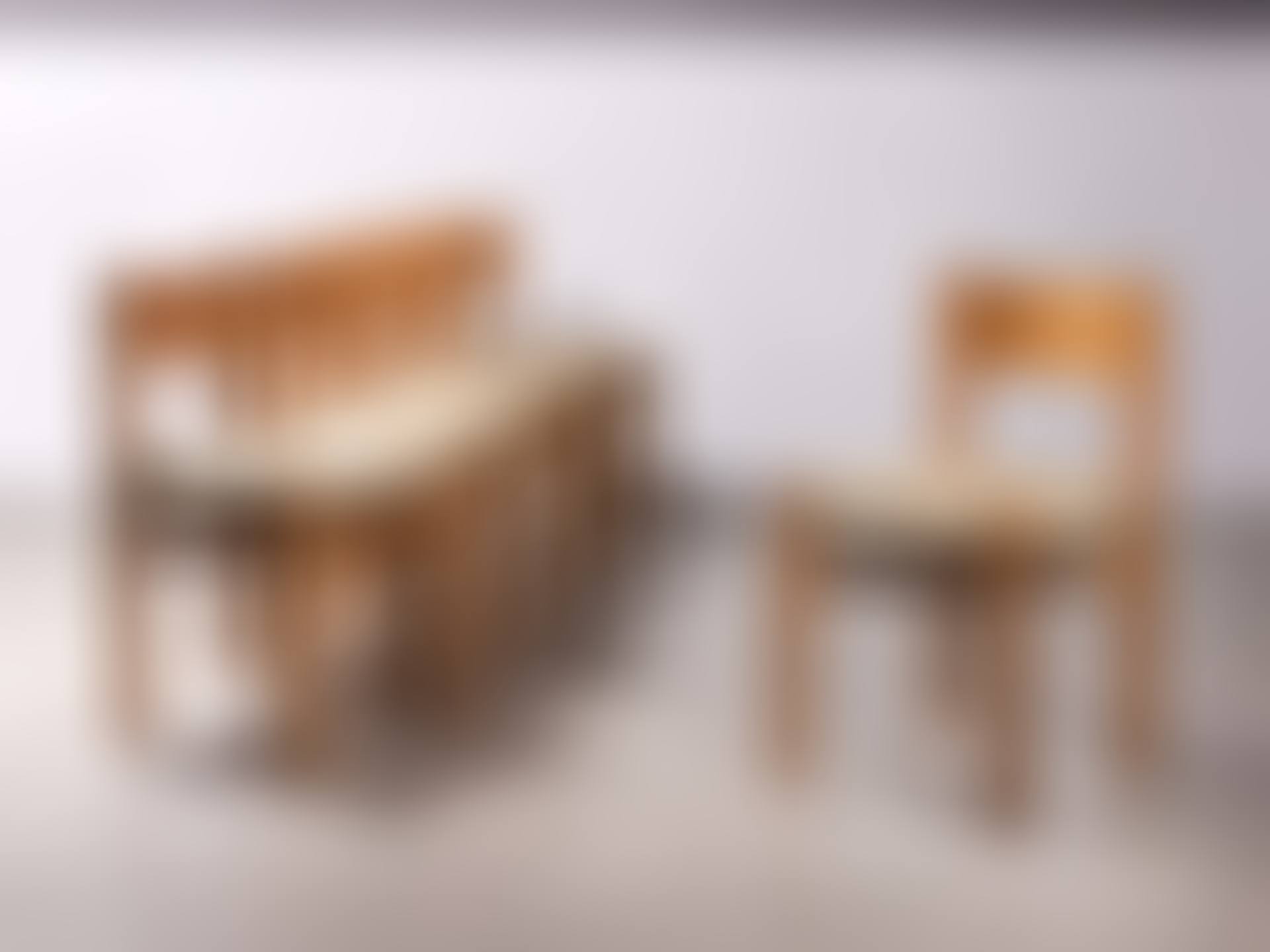 Suite de six chaises dites «Meribel» (preview)