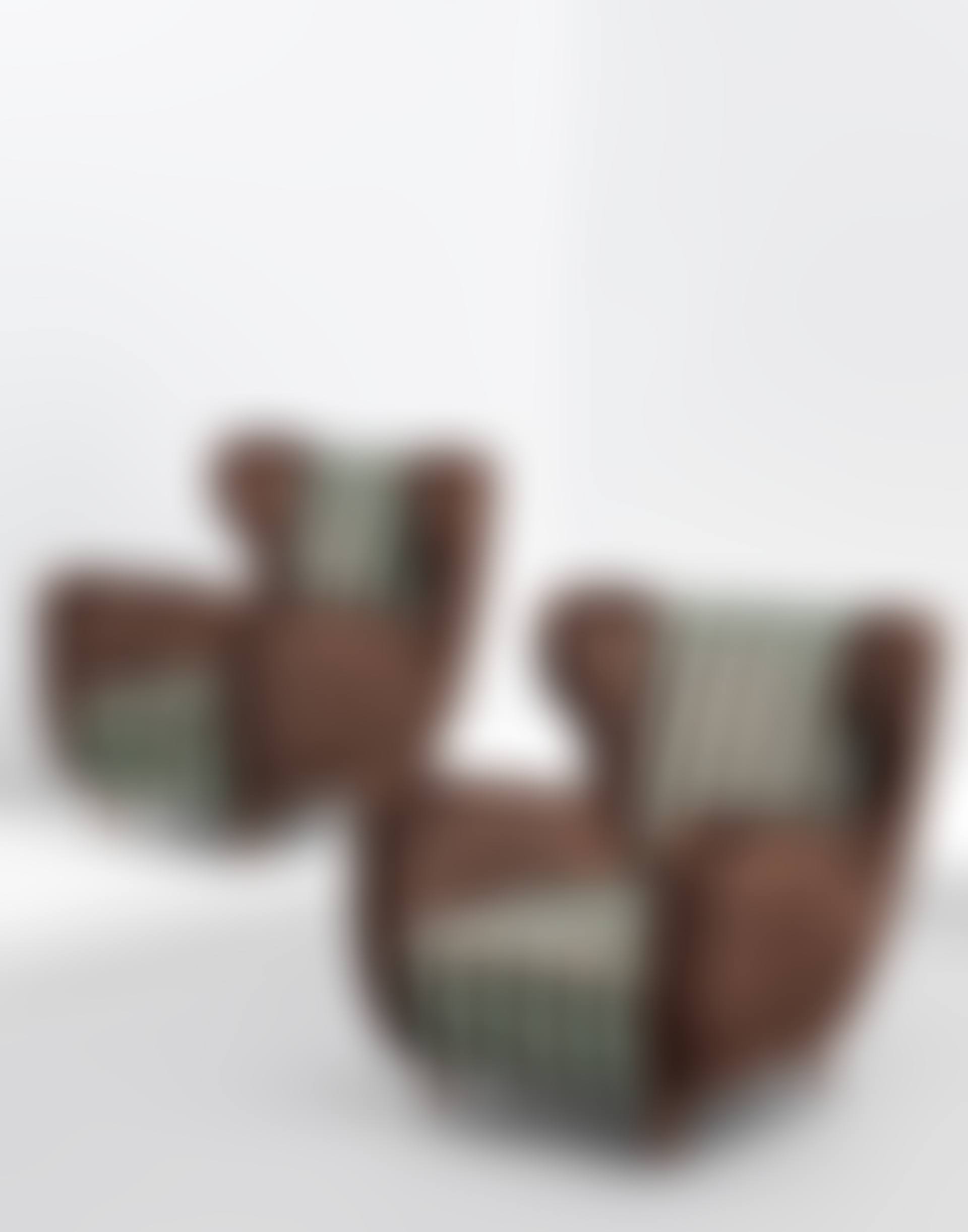 Pair of armchairs (preview)