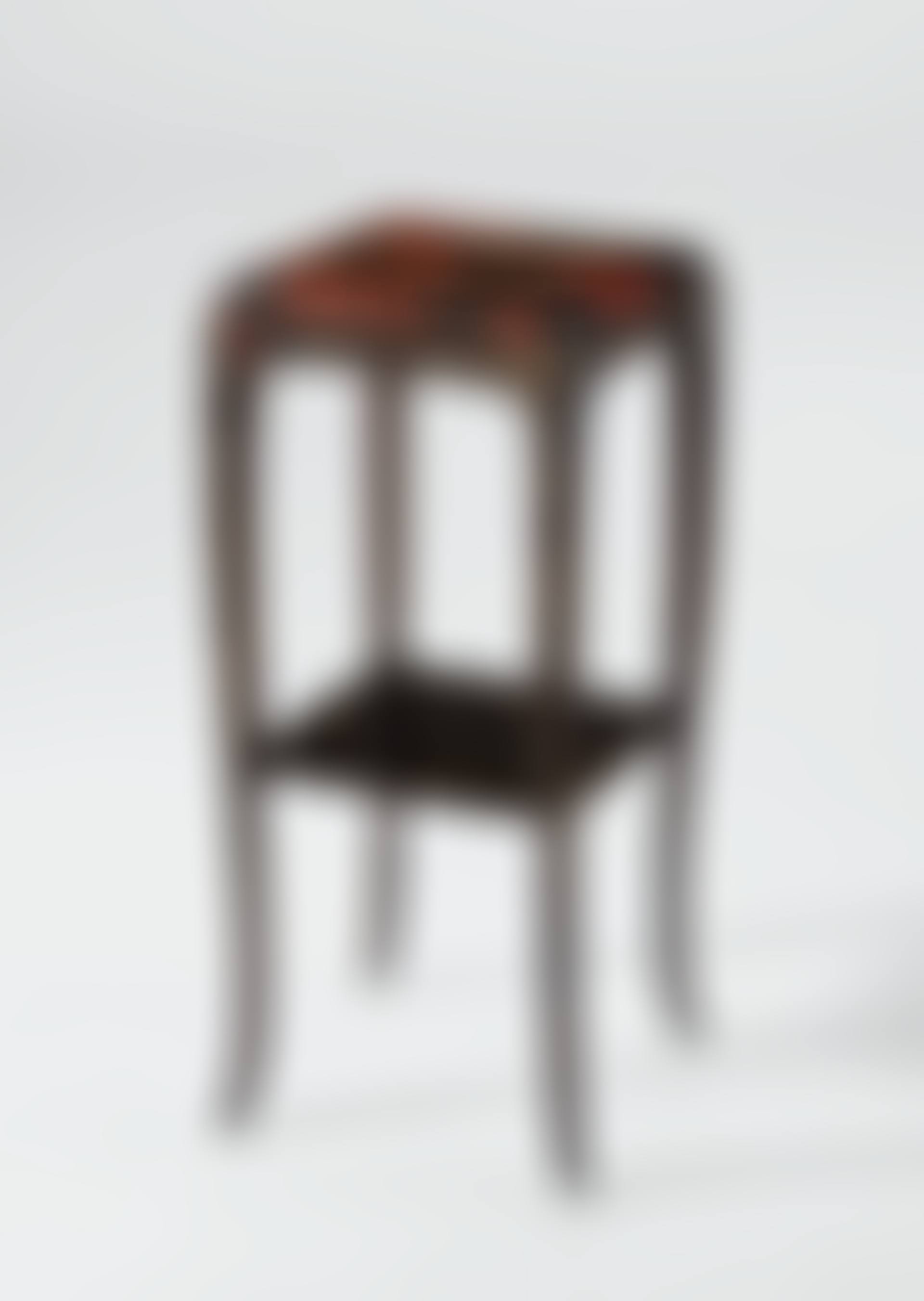 SIDE TABLE (preview)