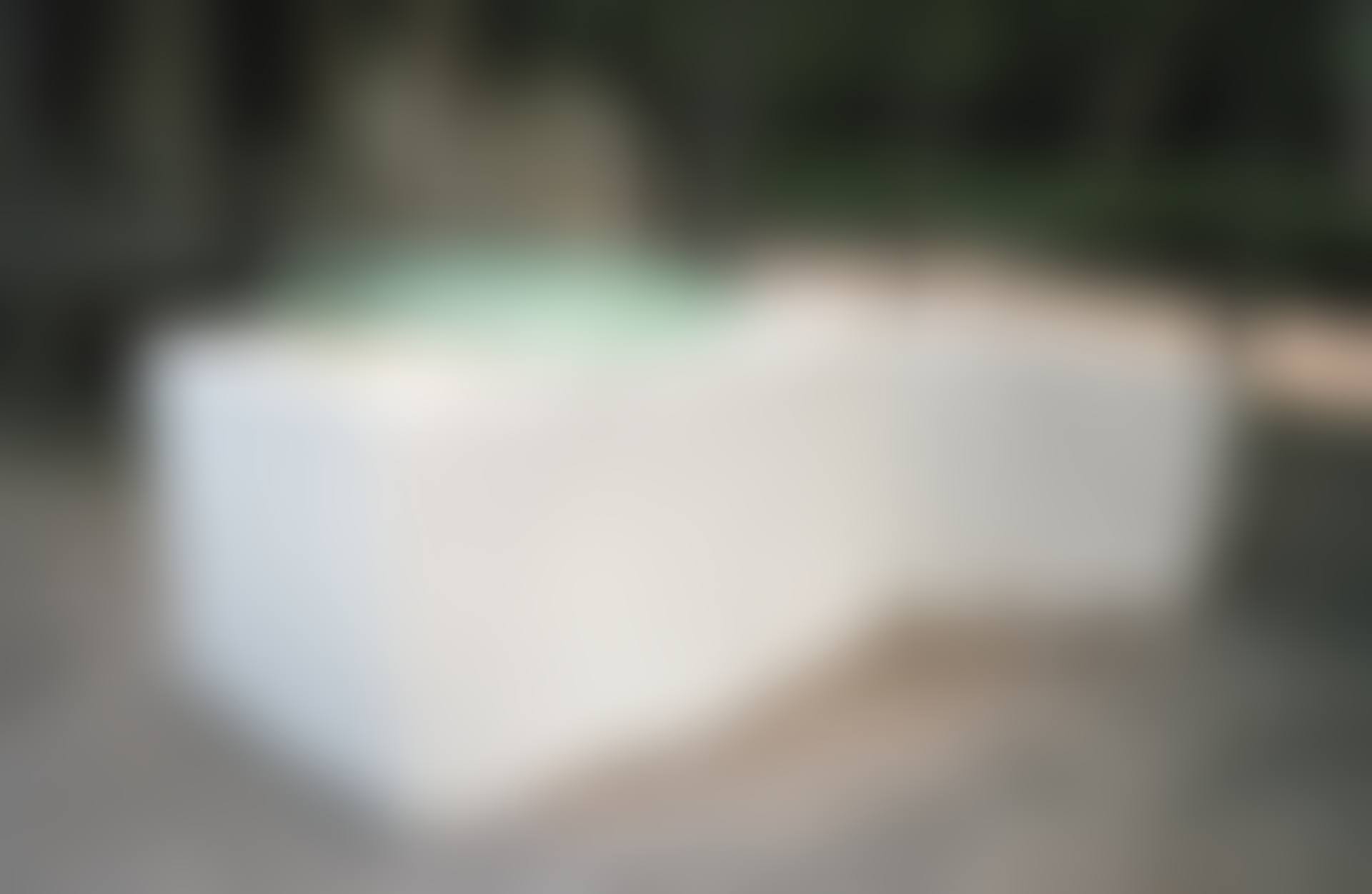 Fingernail and Marble (Unghia e marmo) (preview)