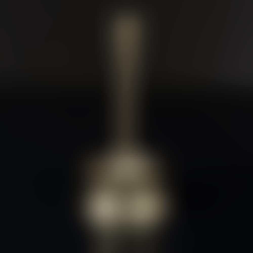 candlestick, shaft with three flat knots, high widely pierced binet, high base with raised edge (preview)