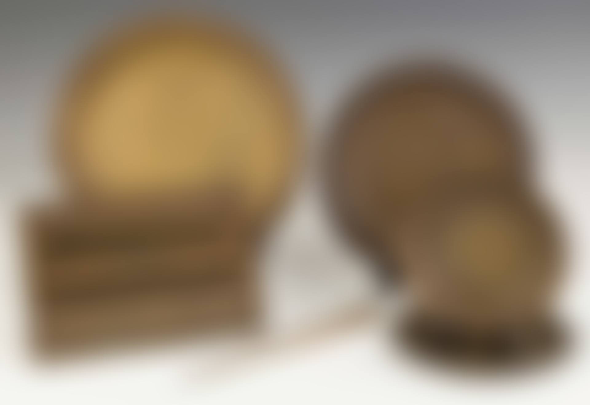 Bronze Desk and Table Articles (preview)