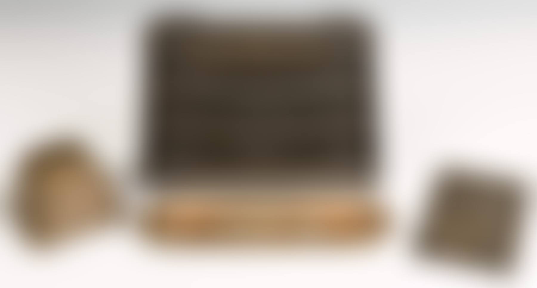 Desk set (preview)