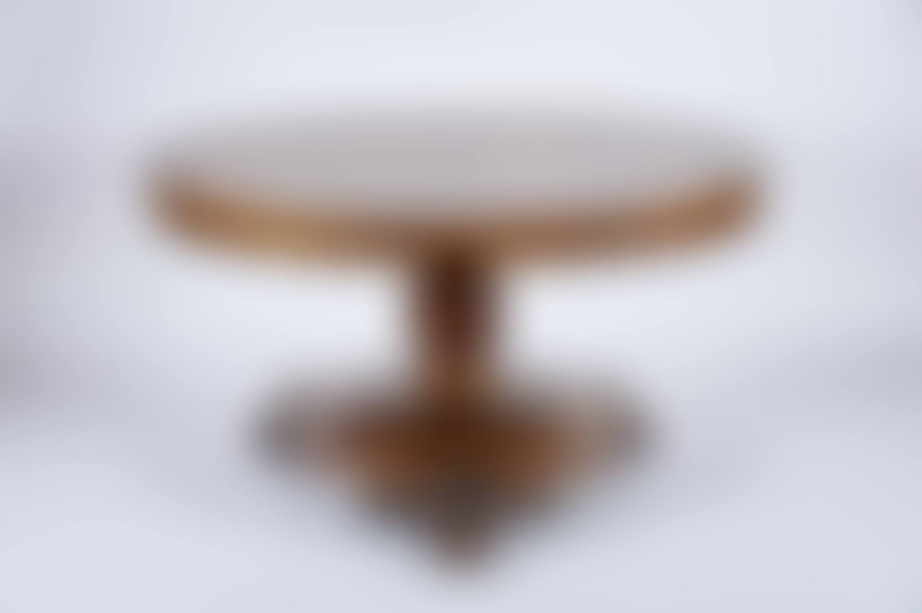 Breakfast table (preview)