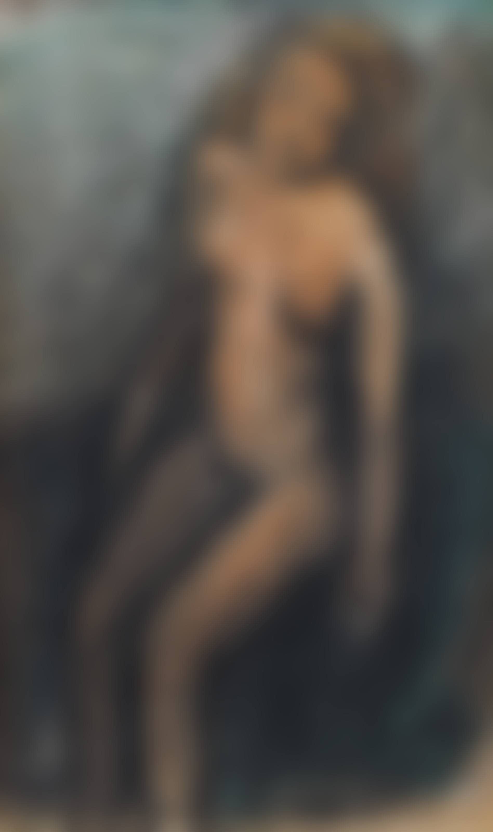 Seated nude (preview)