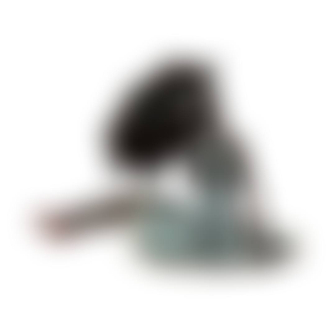 Flicka med parasoll (preview)