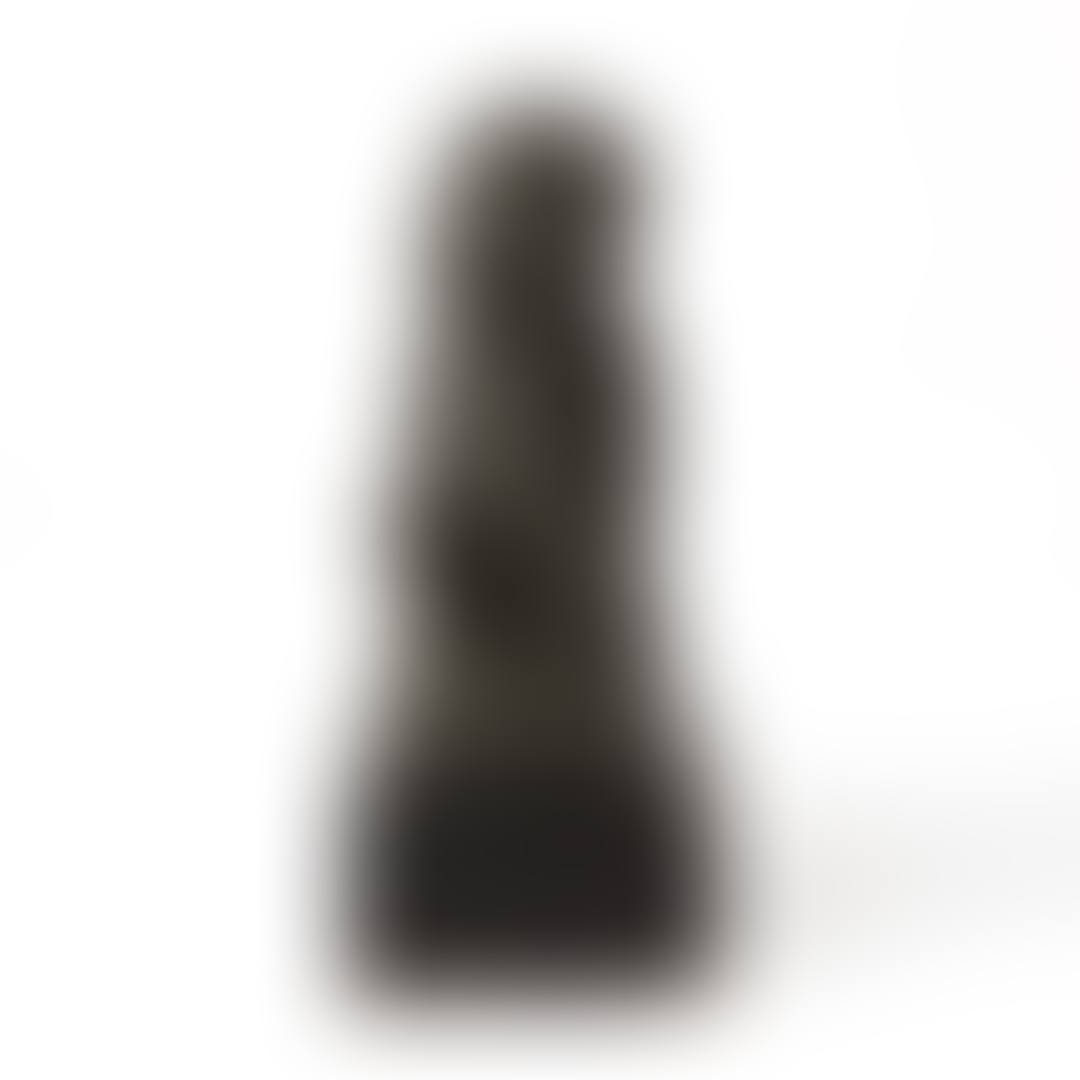 Sittande flicka (preview)