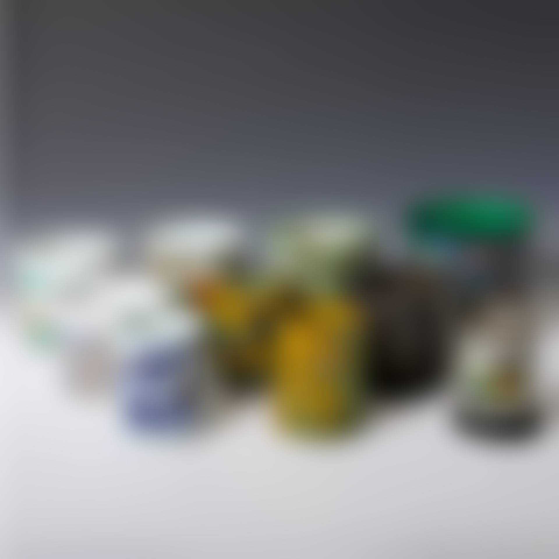 VARIETY OF CERAMIC BRUSH POTS 10 PIECES (preview)