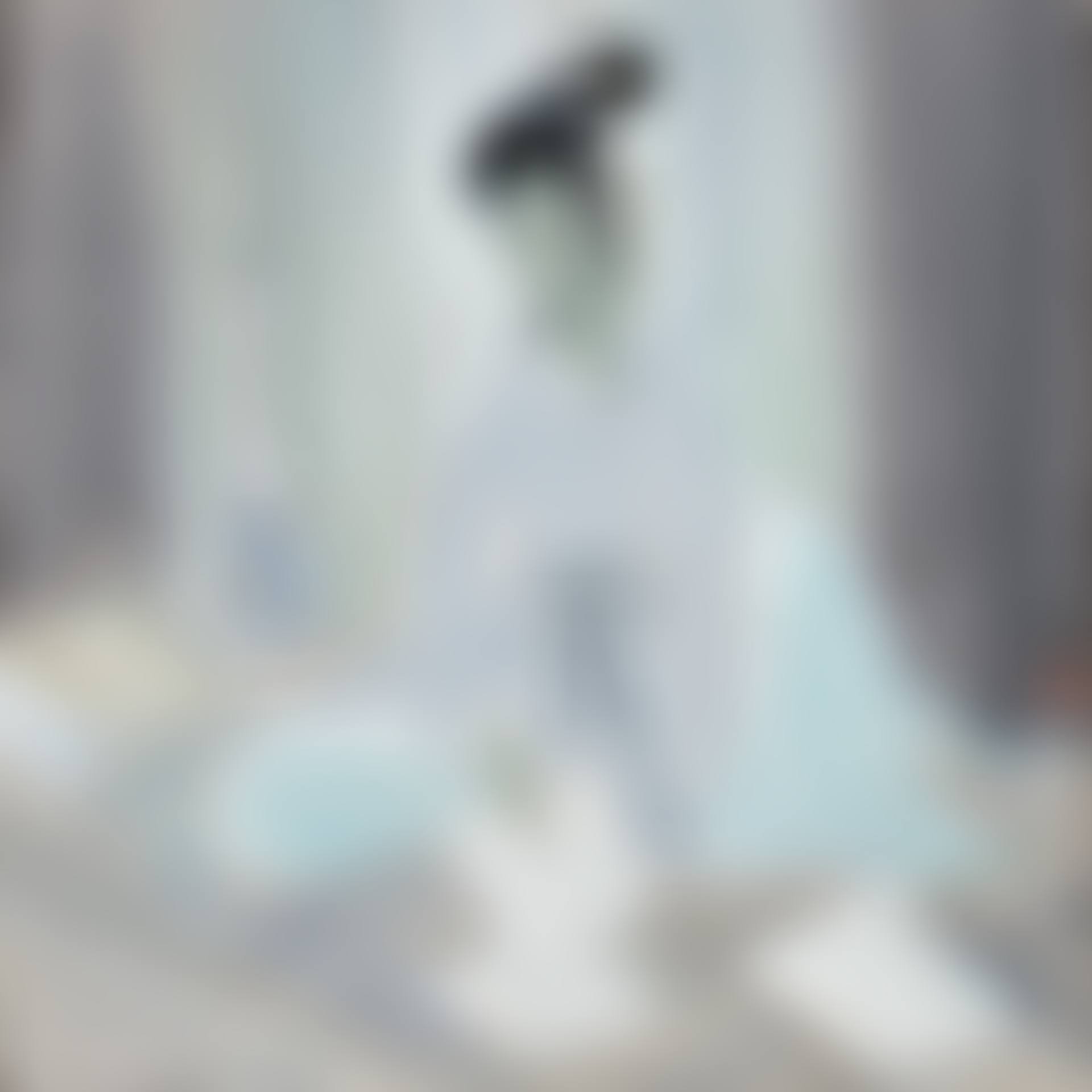 Lady Reading (preview)