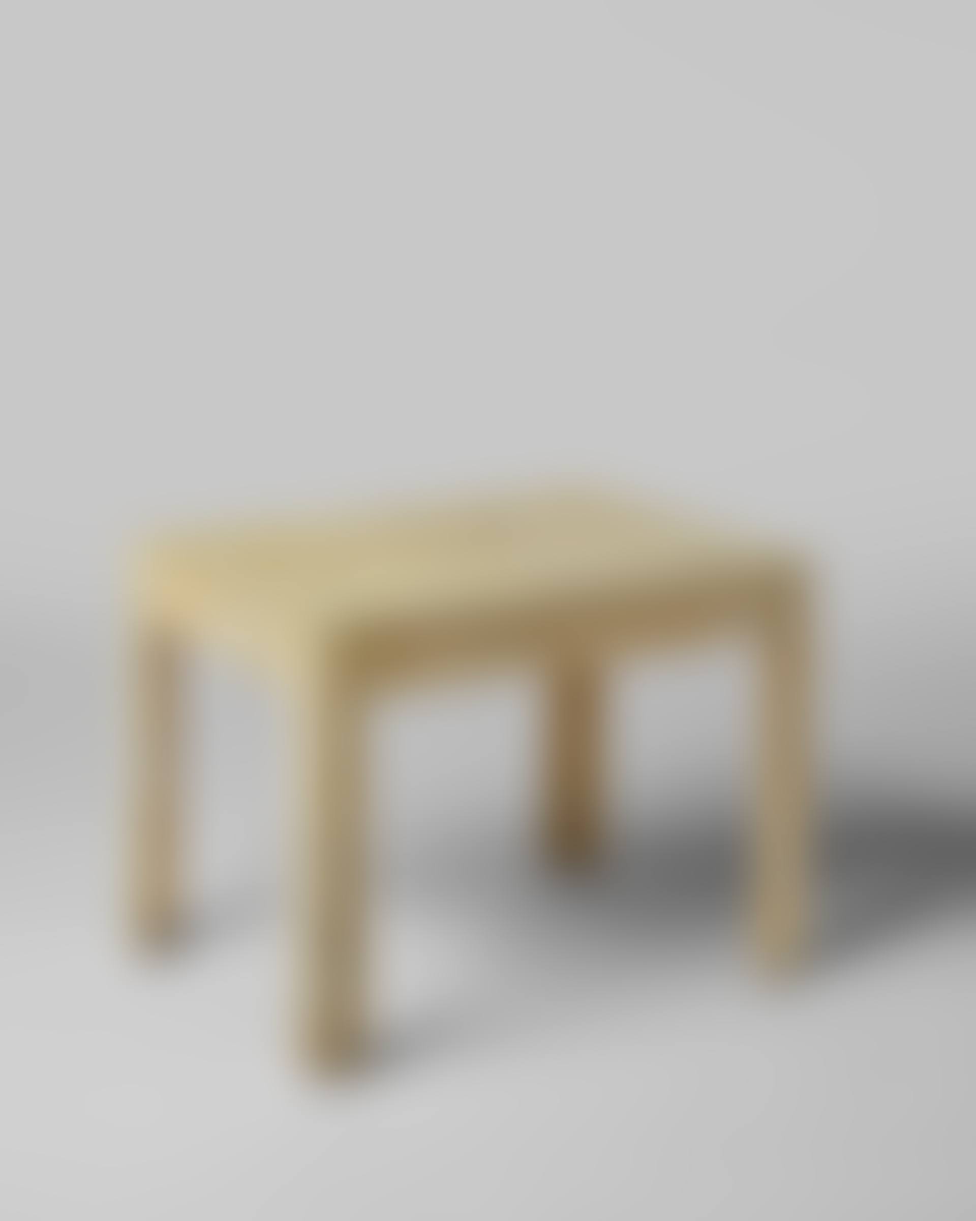 Side table (preview)