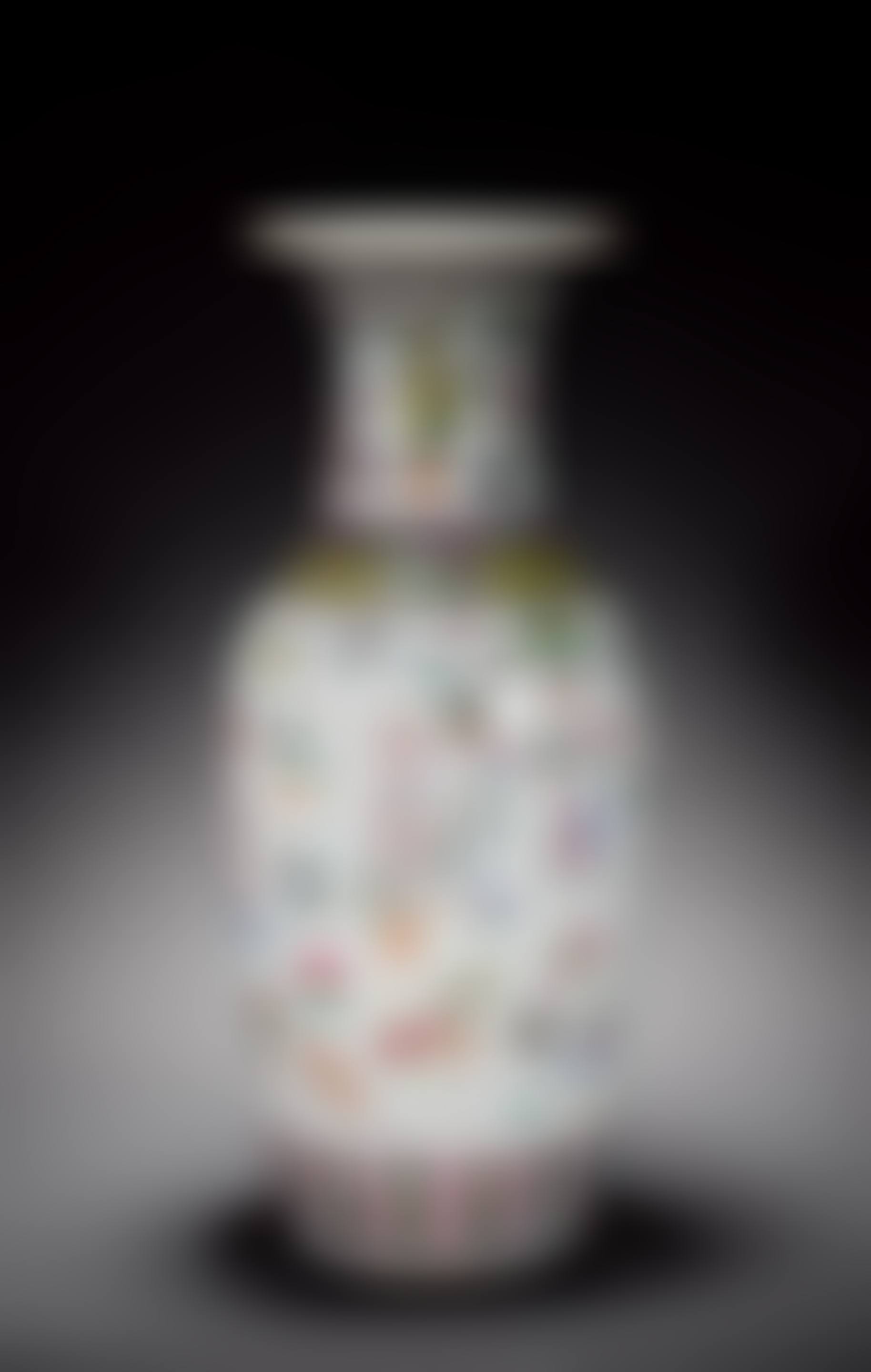 A large famille rose vase (preview)