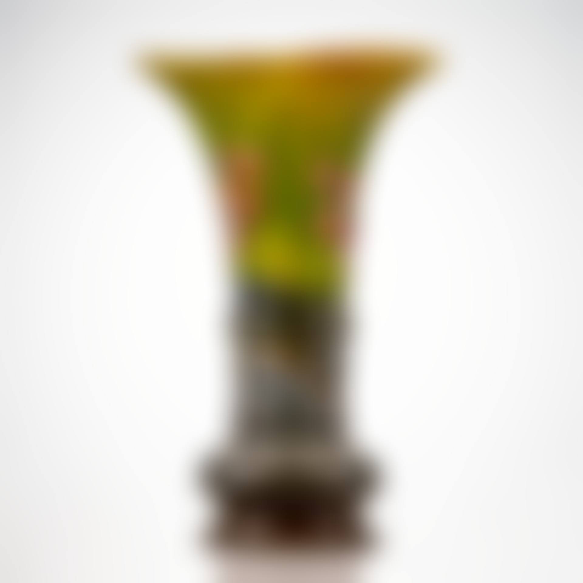 IMPORTANT 'CYCAS REVOLUTA' VASE, CIRCA 1903-1904 (preview)