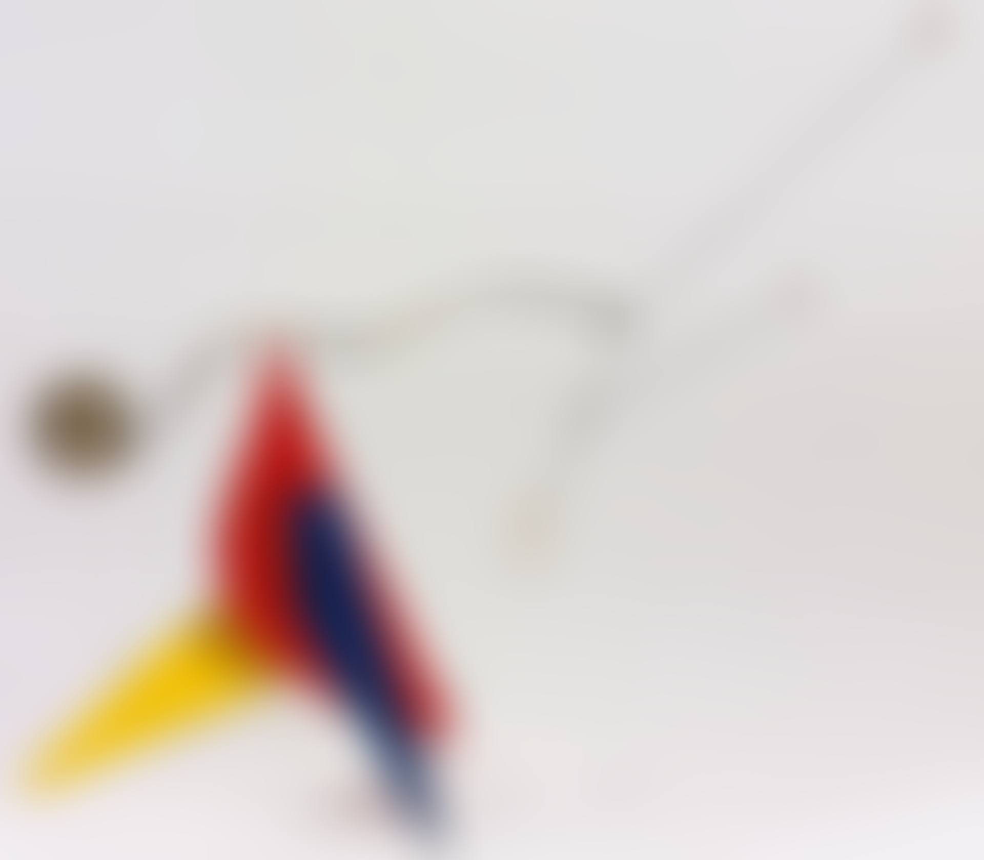 TRES PUNTOS BLANCOS SOBRE ROJO, AMARILLO Y AZUL (preview)