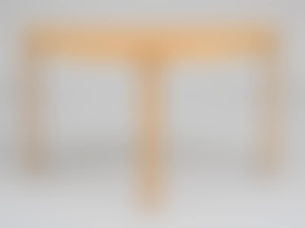 SIDE TABLE (preview)