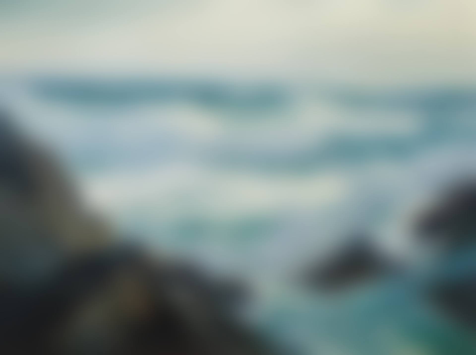 Rocky coastal with crashing waves (preview)