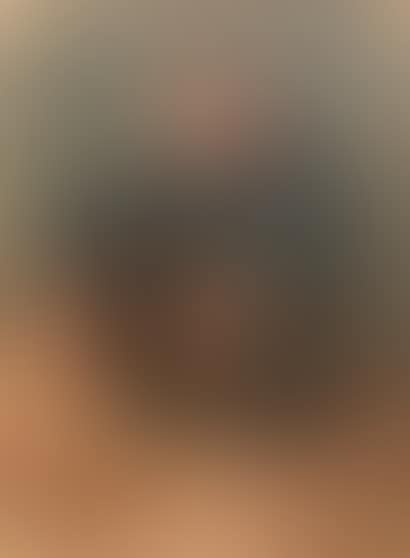 Portrait of a seated man (preview)