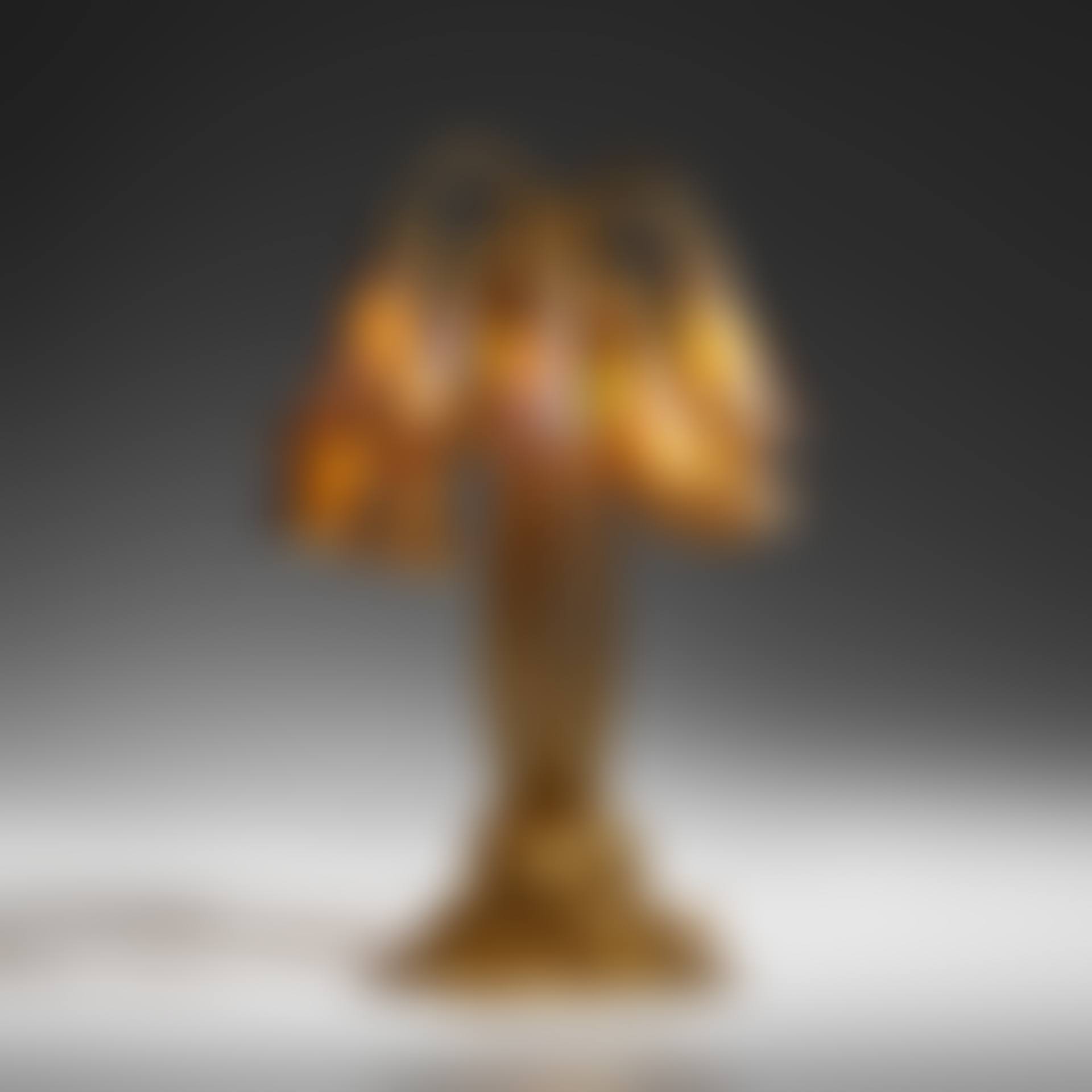 Twelve-light Lily table lamp (preview)