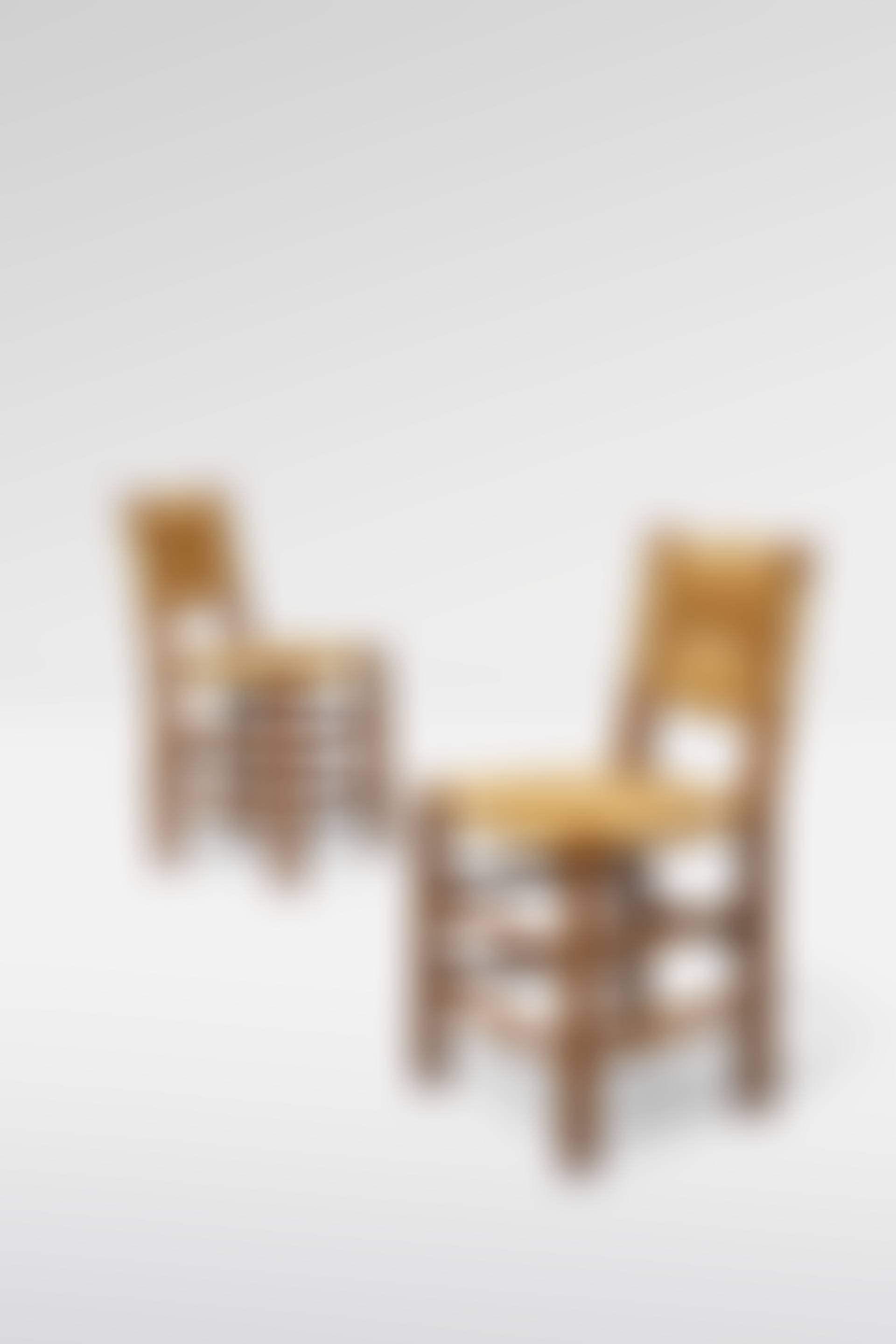 PAIRE DE CHAISES 'N. 19' DITES 'MÉRIBEL' (preview)