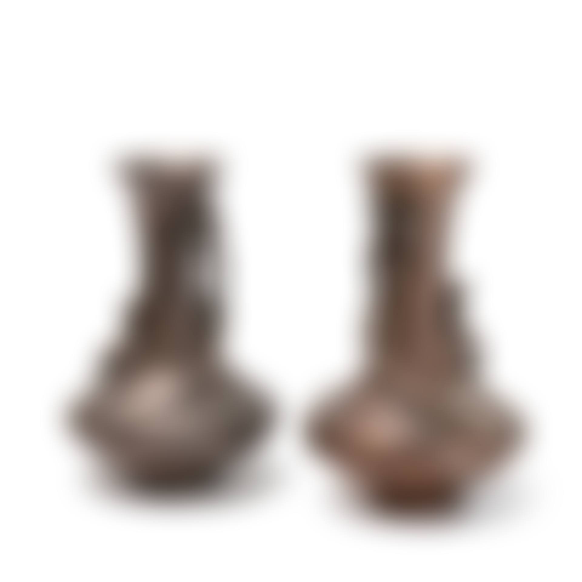 A pair of signed bronze Japanese vases (preview)